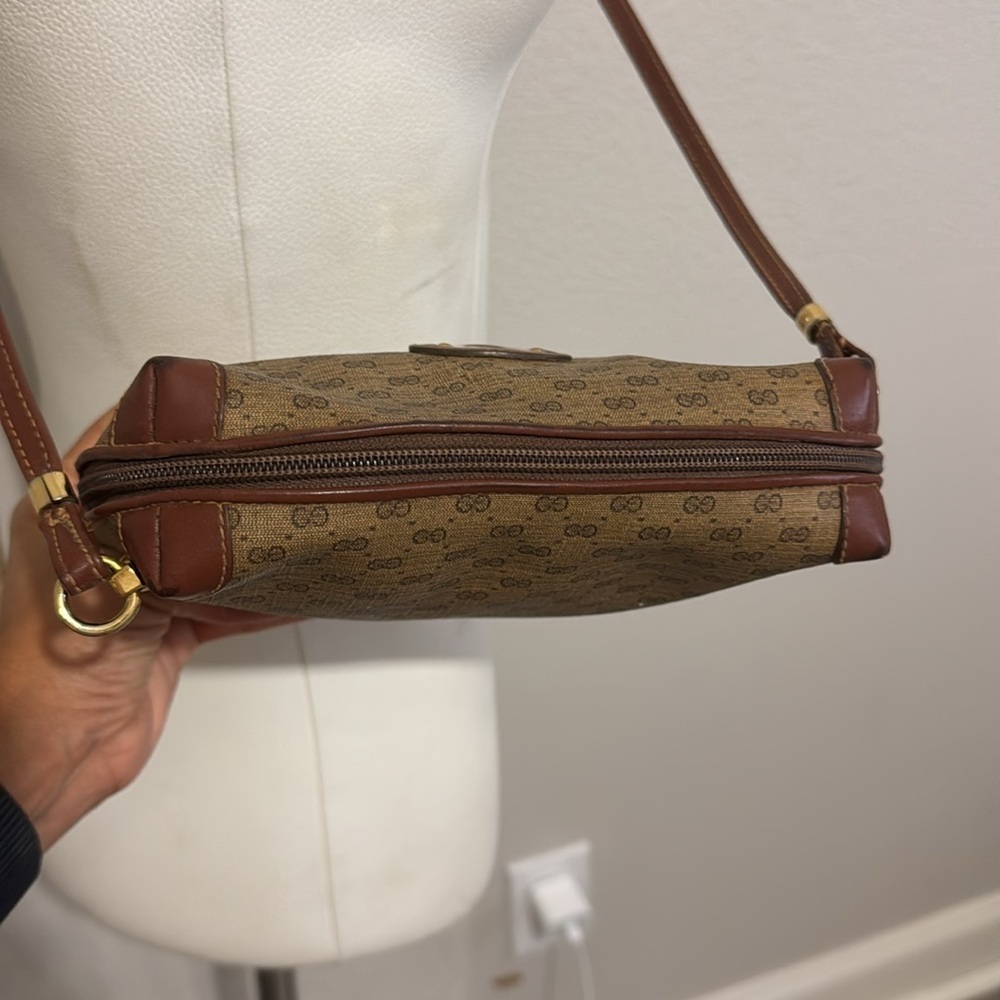 Gucci Micro GG Monogram Messenger Bag Vintage - Picture 8 of 12